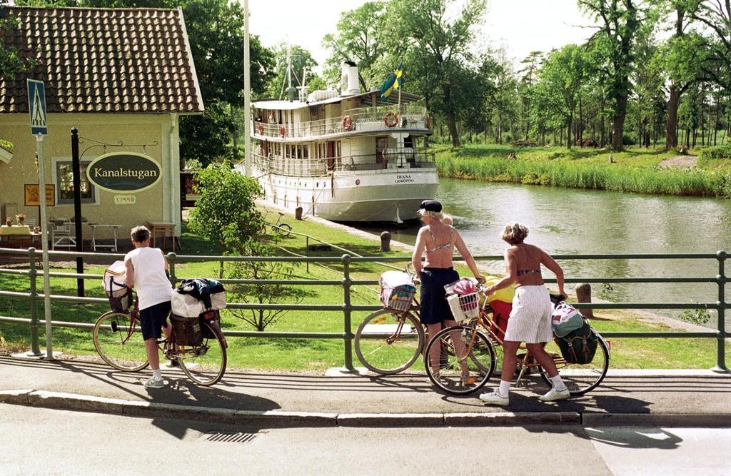 Stf Glasbruket Hostel & Apartments Borensberg Zewnętrze zdjęcie